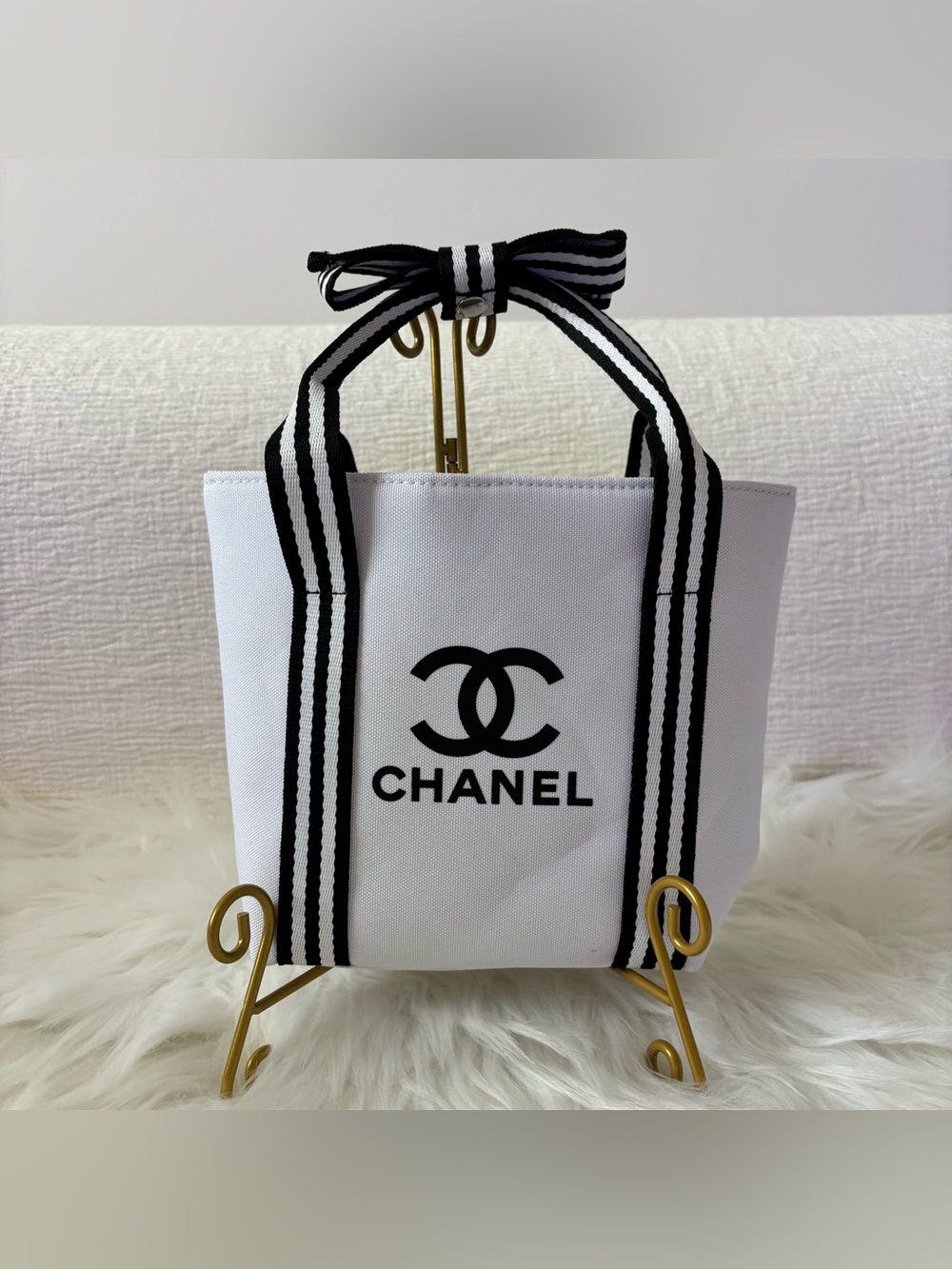 CHANEL Novelty Ribbon Mini Tote Bag White with black Japan GWP 2023 NEW